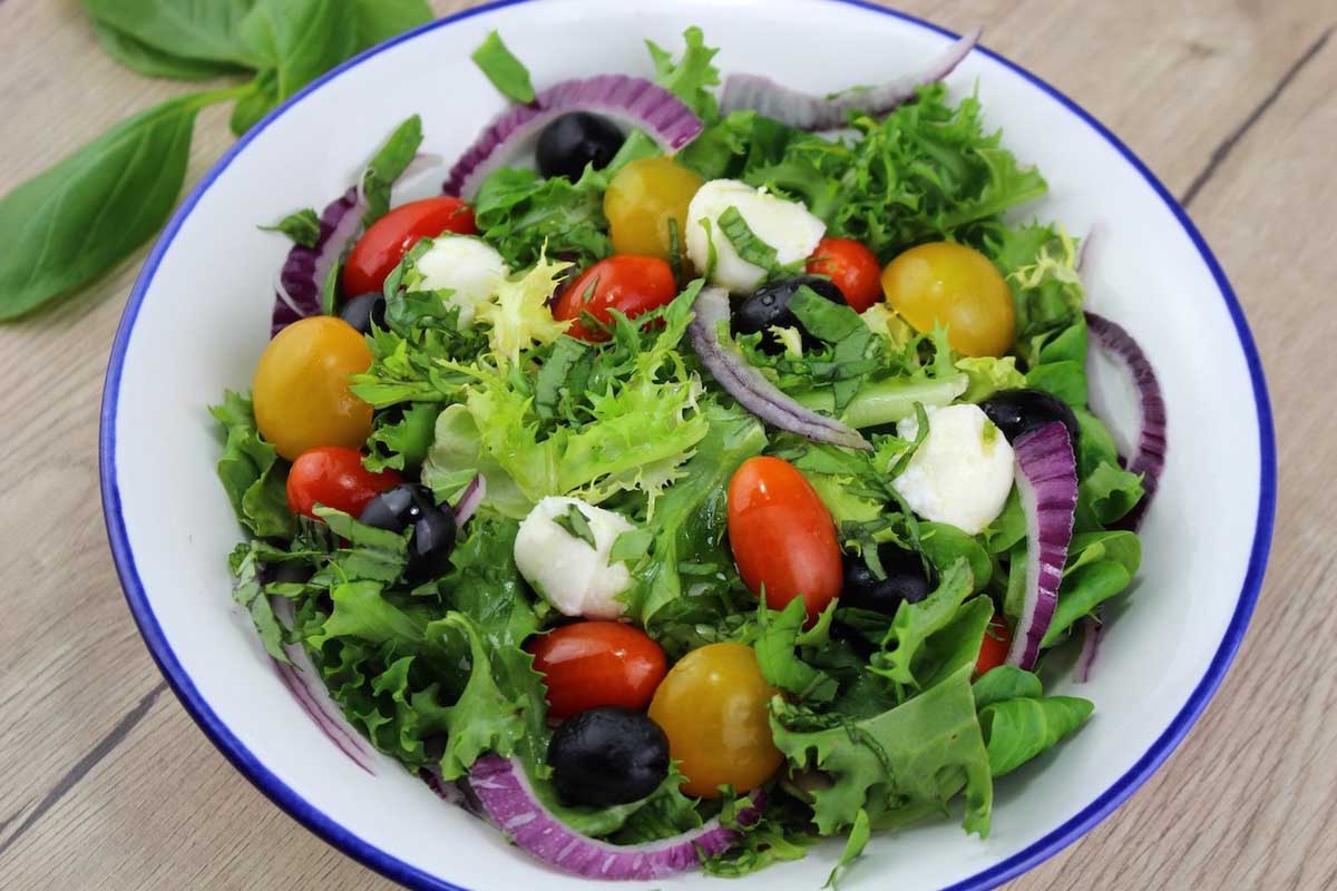 Ensalada Mediterránea de la Casa